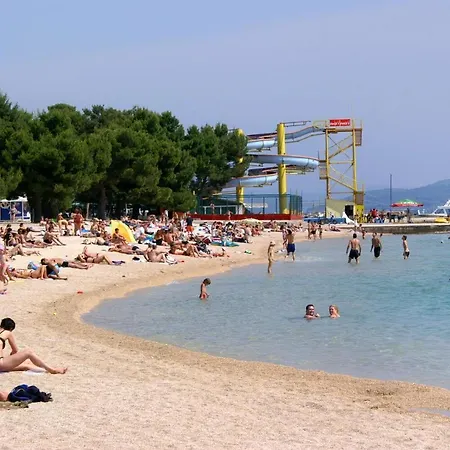 Guest house With A Parking Space 14563 Vodice