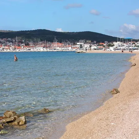 Guest house With A Parking Space 14563 Vodice